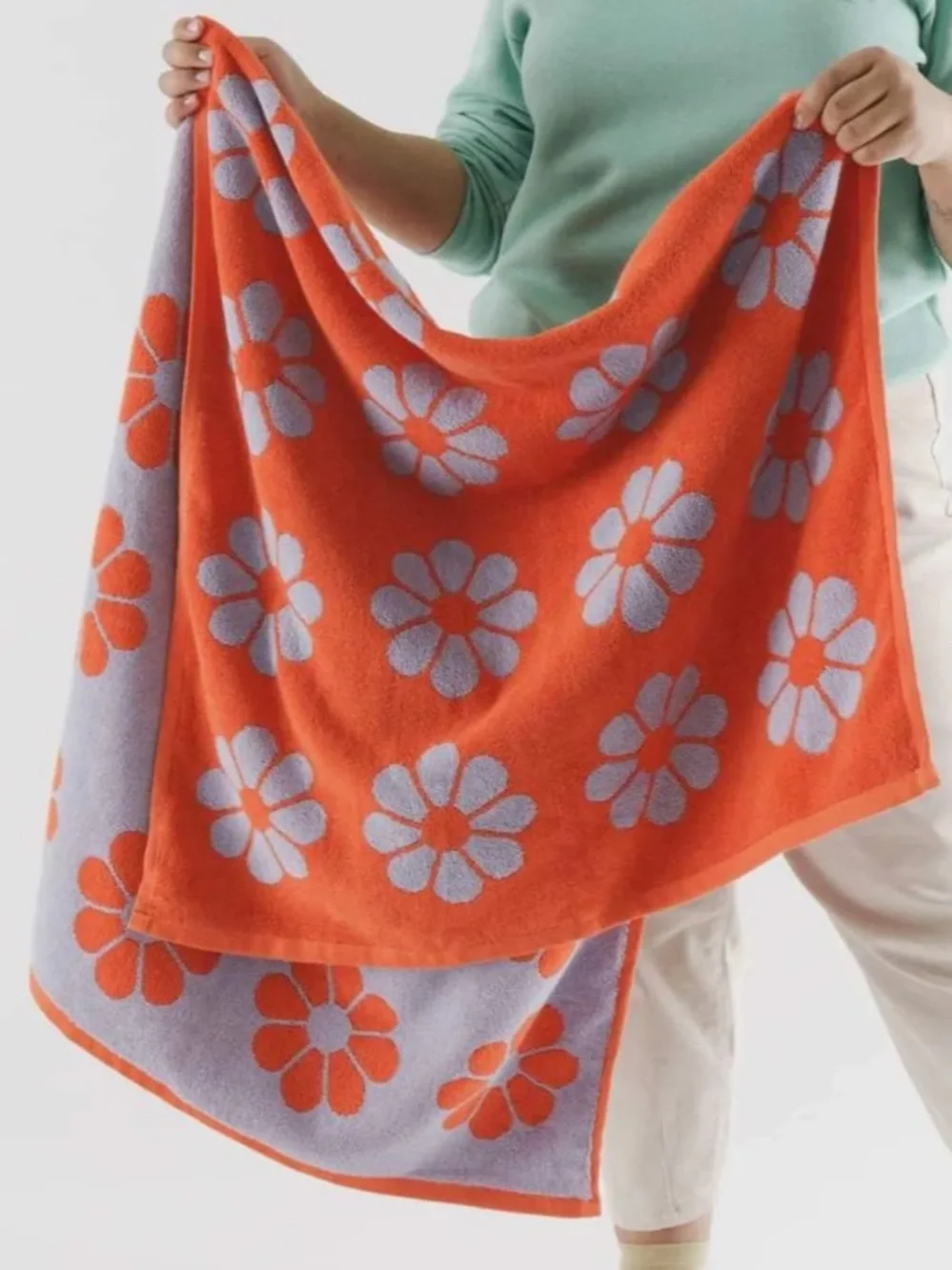 BAGGU Poppy Daisy Bath Towel